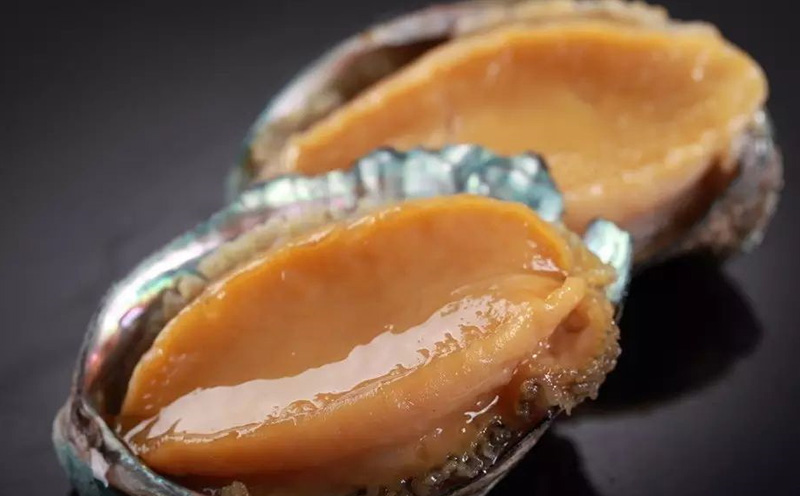 百盛鵝肝,凍煮鮑魚 百盛鵝肝,凍煮鮑魚