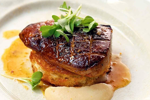 并不認為是只有鵝肝被做成了名菜