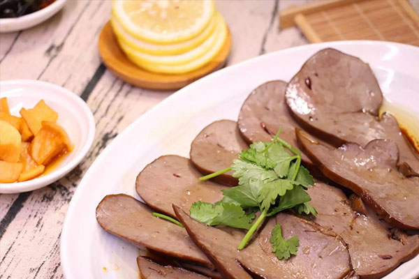 鴨肝和鵝肝的外觀區(qū)別